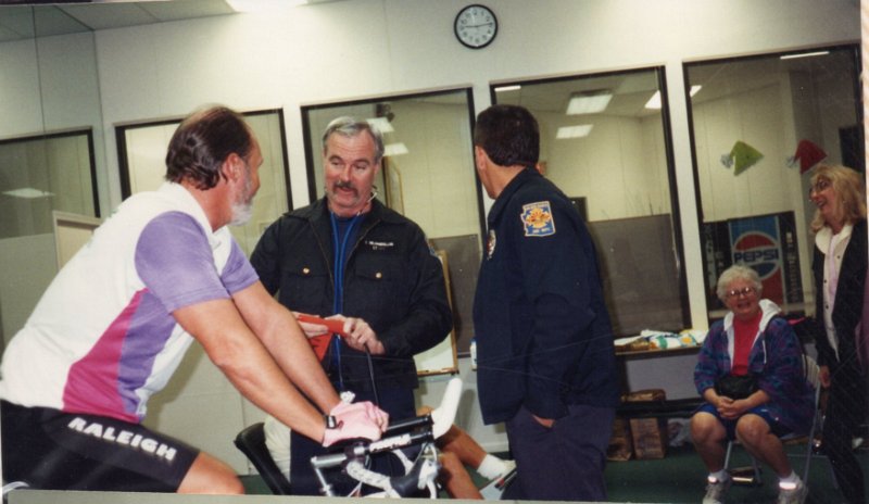 Ride - Dec 1993 - 24 Hour Endurance for Angel Tree - 14 - Paramedics check again